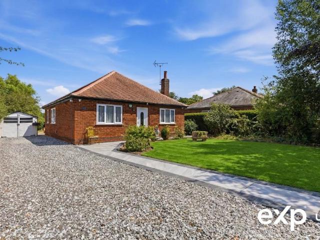 3 bedroom detached bungalow for sale