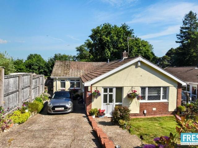 3 bedroom detached bungalow for sale