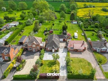3 bedroom detached bungalow for sale