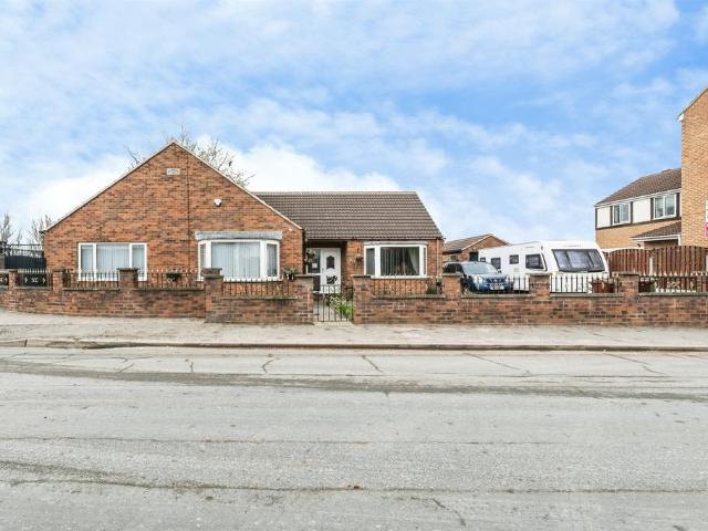 3 bedroom detached bungalow for sale