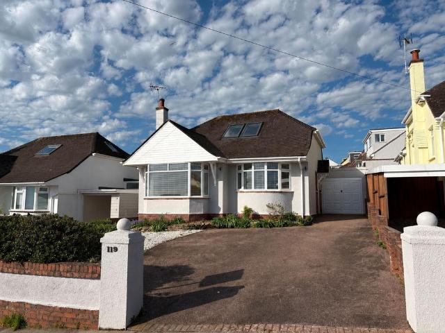 3 bedroom detached bungalow for sale