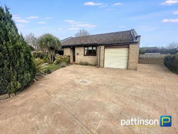 3 bedroom detached bungalow for sale