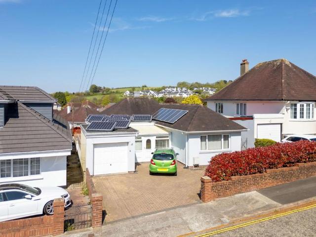 3 bedroom detached bungalow for sale