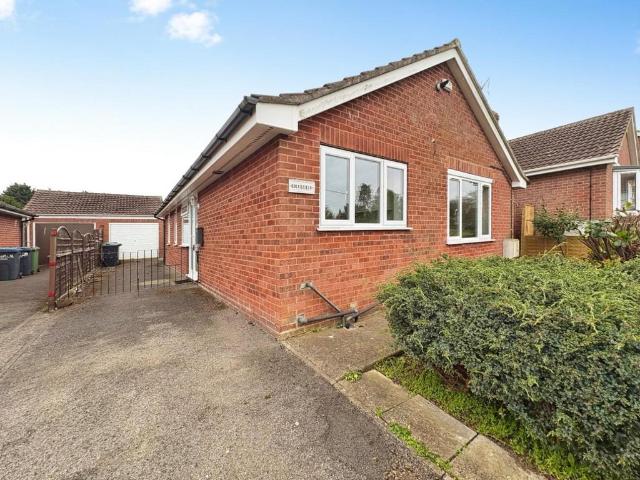 3 bedroom detached bungalow for sale