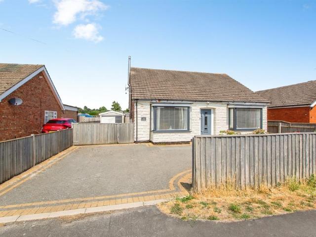 3 bedroom detached bungalow for sale