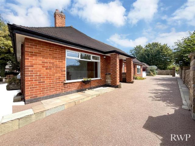 3 bedroom detached bungalow for sale