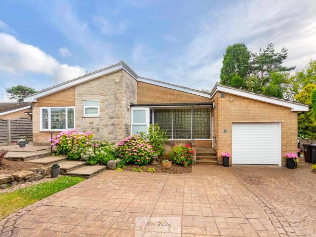 3 bedroom detached bungalow for sale