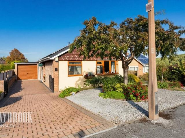 3 bedroom detached bungalow for sale