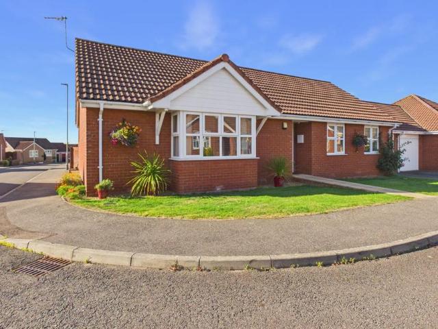 3 bedroom detached bungalow for sale