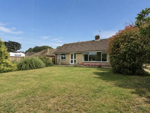 3 bedroom detached bungalow for sale