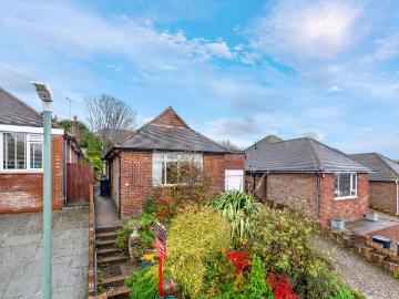 3 bedroom detached bungalow for sale