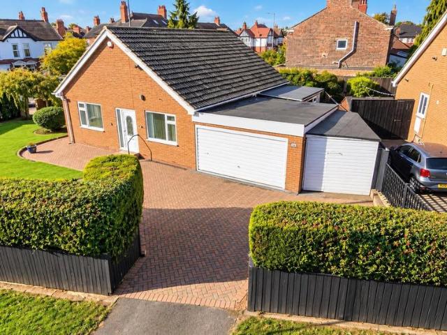 3 bedroom detached bungalow for sale