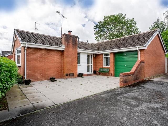 3 bedroom detached bungalow for sale