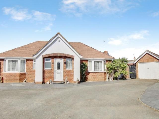 3 bedroom detached bungalow for sale