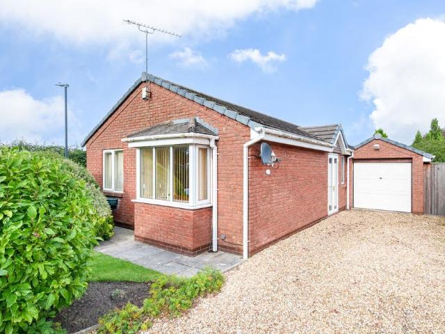 3 bedroom detached bungalow for sale
