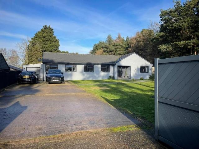 3 bedroom detached bungalow for sale