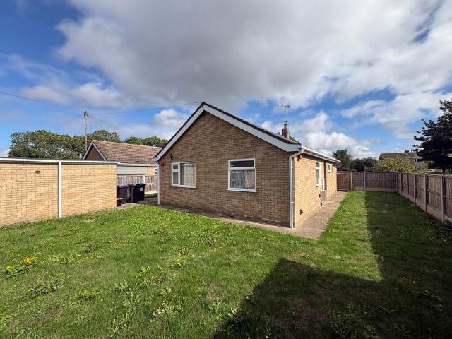 3 bedroom detached bungalow for sale