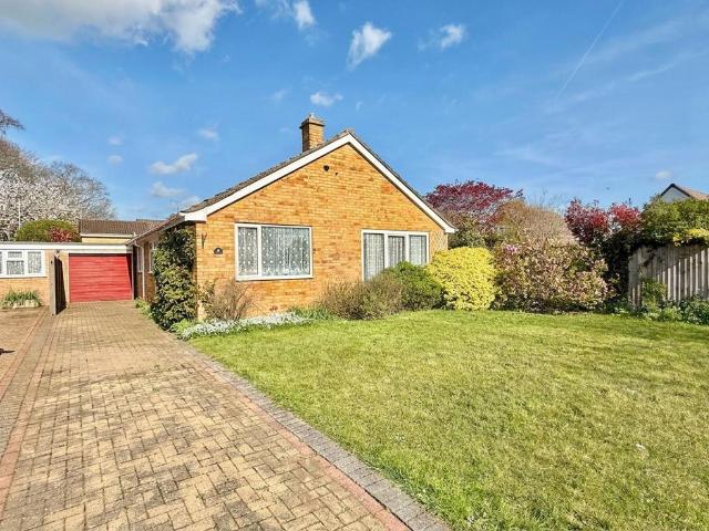 3 bedroom detached bungalow for sale