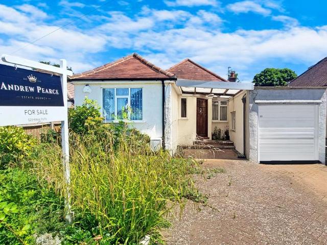 3 bedroom detached bungalow for sale