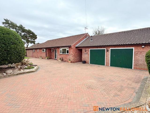 3 bedroom detached bungalow for sale