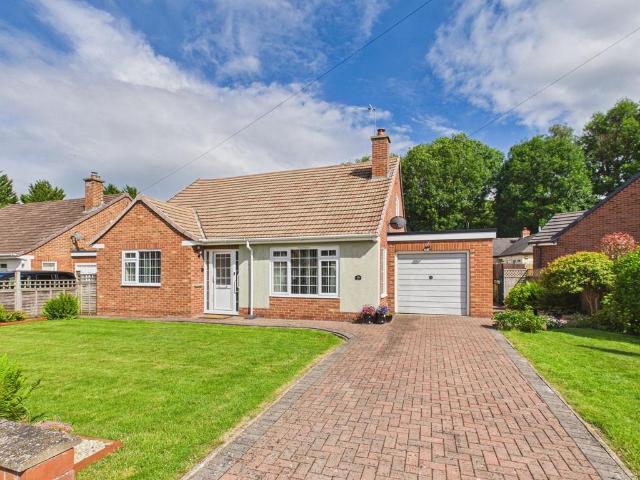 3 bedroom detached bungalow for sale