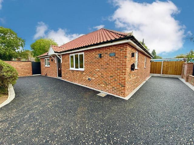 3 bedroom detached bungalow for sale