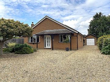 3 bedroom detached bungalow for sale