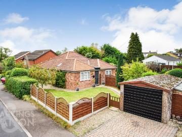 3 bedroom detached bungalow for sale