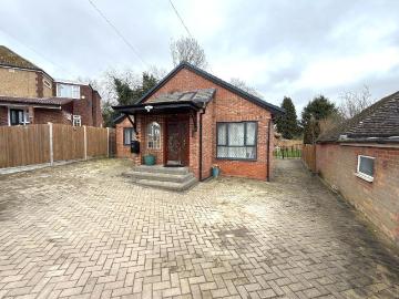 3 bedroom detached bungalow for sale