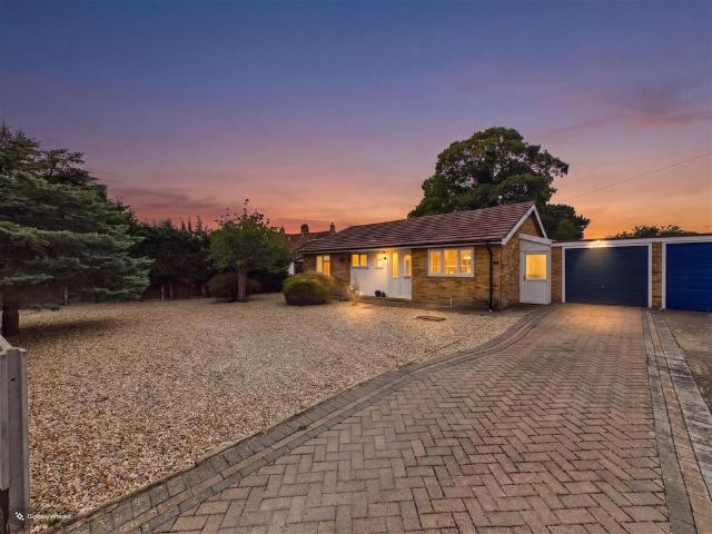 3 bedroom bungalow for sale