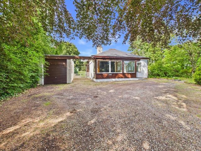 3 bedroom detached bungalow for sale