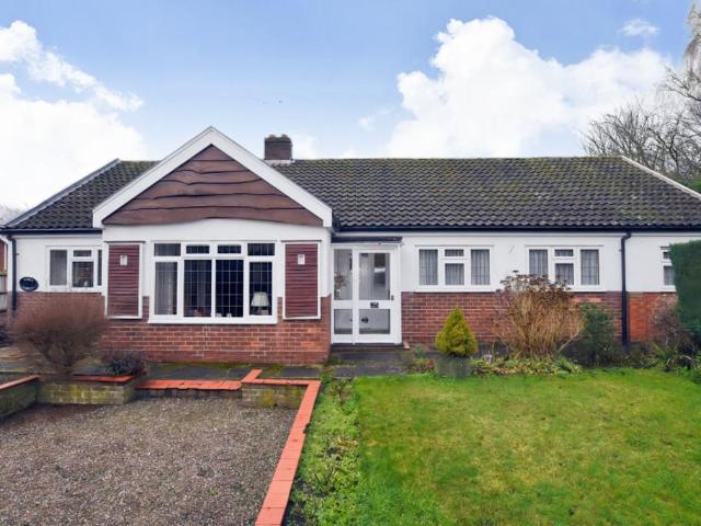 3 bedroom detached bungalow for sale