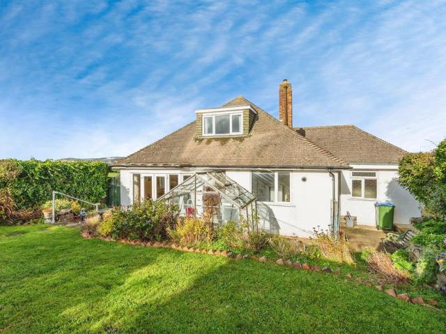 3 bedroom detached bungalow for sale