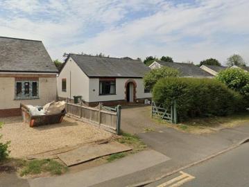 3 bedroom detached bungalow for sale