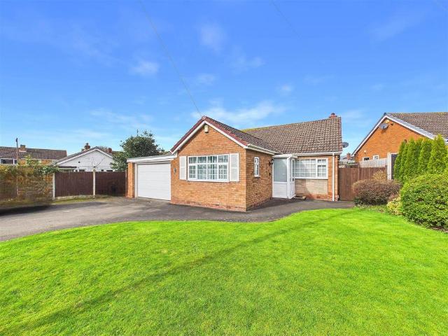 3 bedroom detached bungalow for sale
