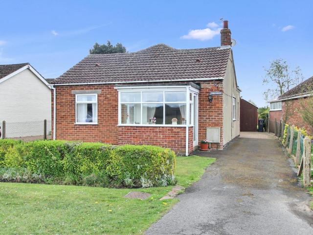 3 bedroom detached bungalow for sale