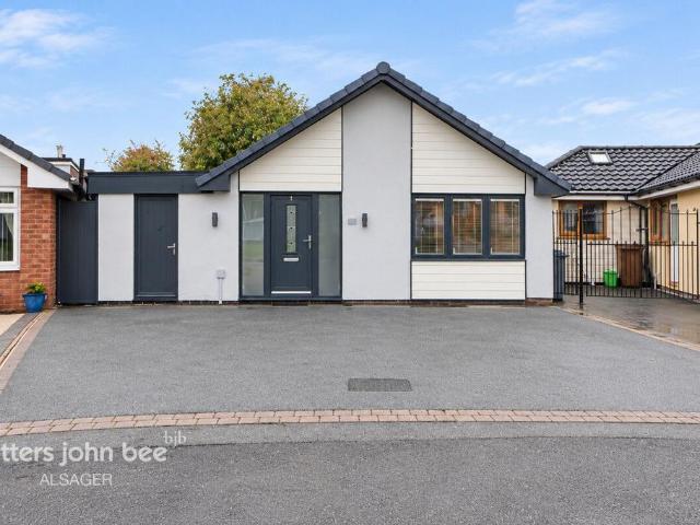 3 bedroom detached bungalow for sale