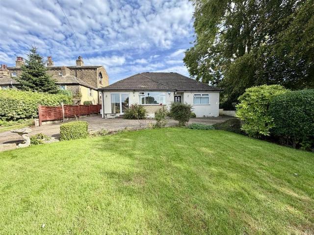 3 bedroom detached bungalow for sale