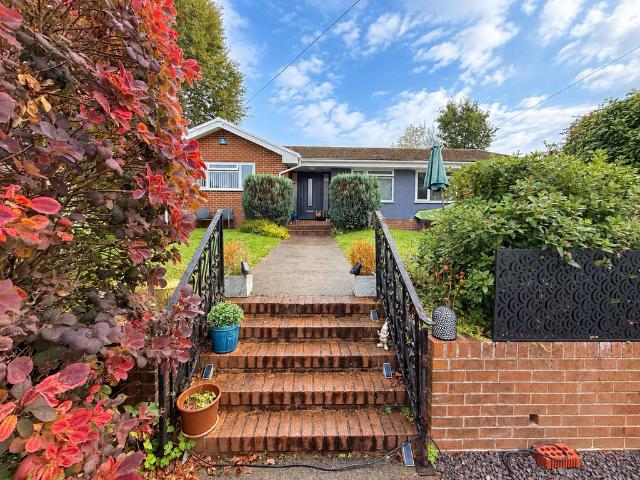 3 bedroom detached bungalow for sale