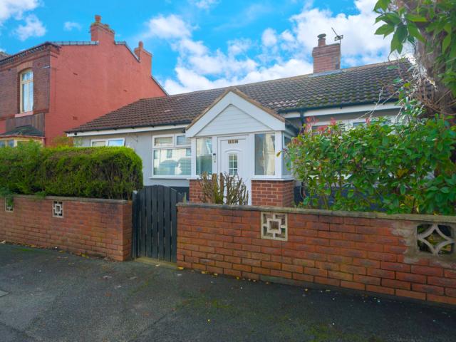 3 bedroom detached bungalow for sale