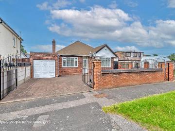 3 bedroom detached bungalow for sale