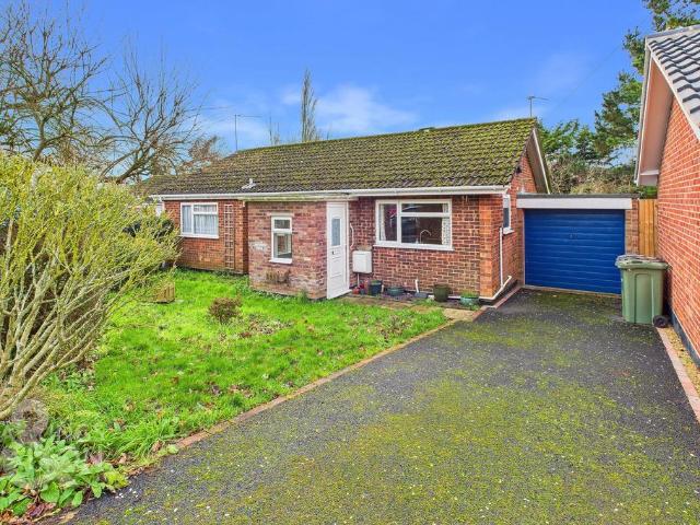 3 bedroom detached bungalow for sale