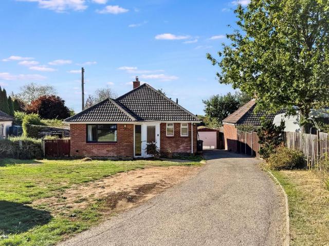 3 bedroom detached bungalow for sale