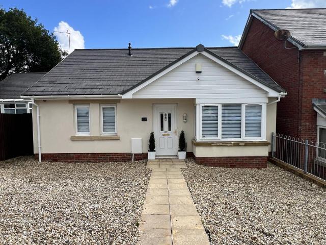 3 bedroom detached bungalow for sale
