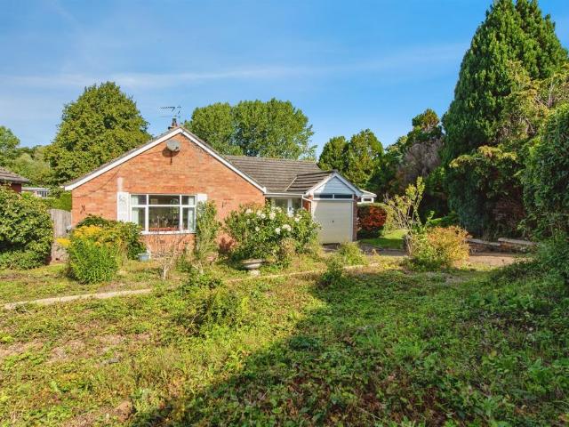3 bedroom detached bungalow for sale