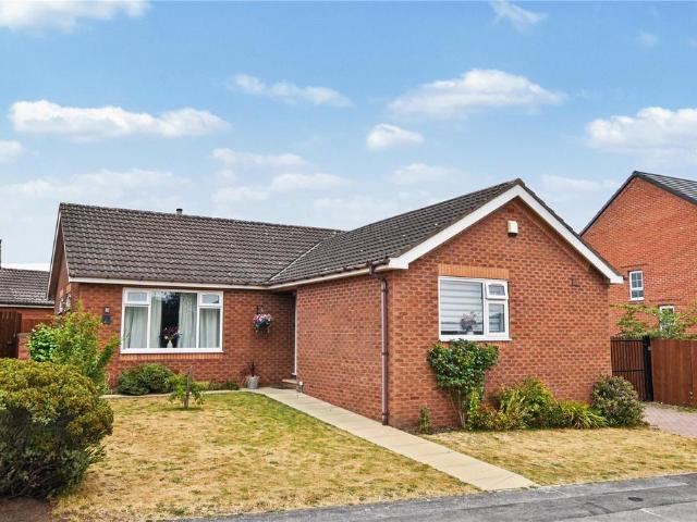3 bedroom detached bungalow for sale
