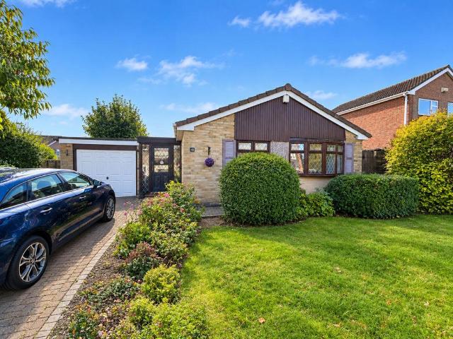 3 bedroom detached bungalow for sale