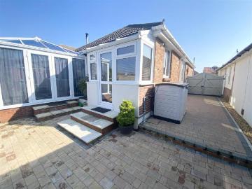 Good Road BH12 Poole, BH12, Bournemouth, Dorset county, South West England