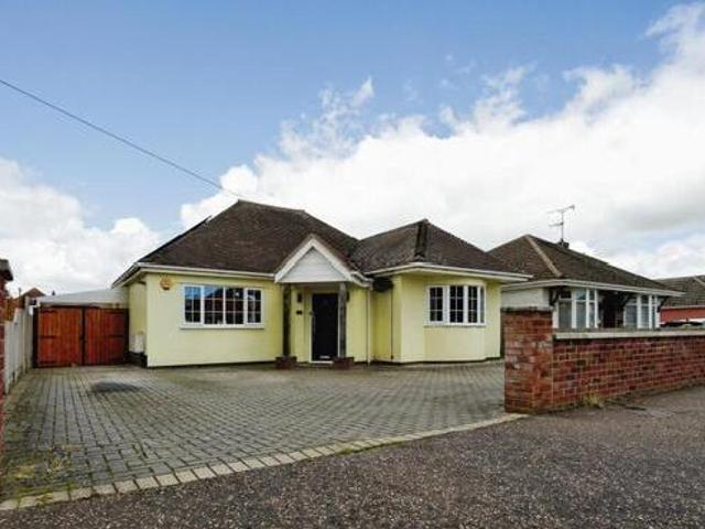 3 Bedroom Detached Bungalow For Sale In Great Yarmouth