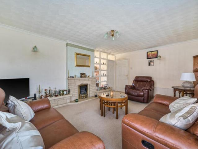 3 bedroom detached bungalow for sale in Tealsbrook, Covingham, Swindon, SN3